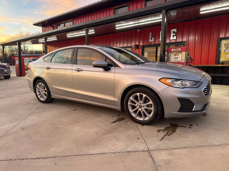 2020 Ford Fusion SE's photo