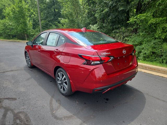 2025 Nissan Versa SV