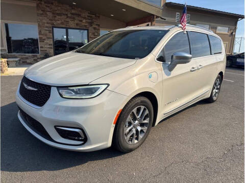 2021 Chrysler Pacifica Hybrid Pinnacle