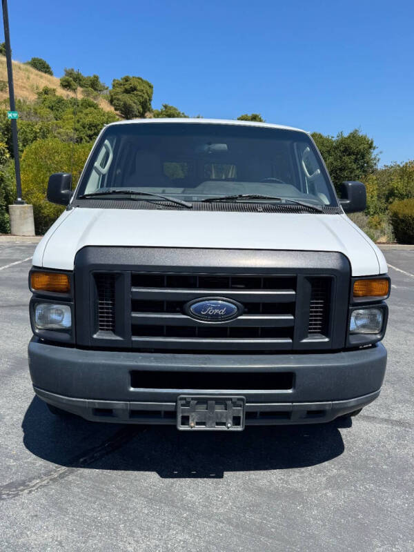 2009 Ford E-Series E-150 XL