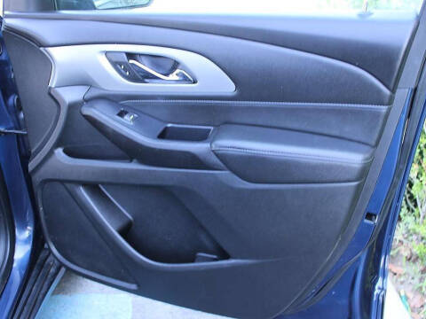 2022 Chevrolet Traverse LT Cloth