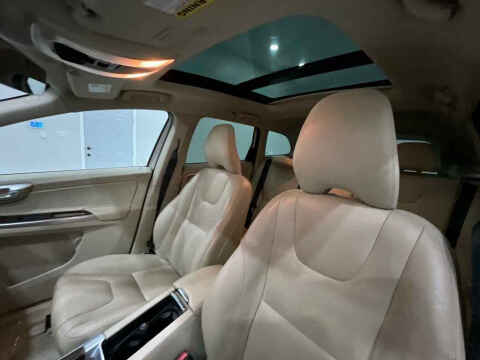 2016 Volvo XC60 T5 Platinum