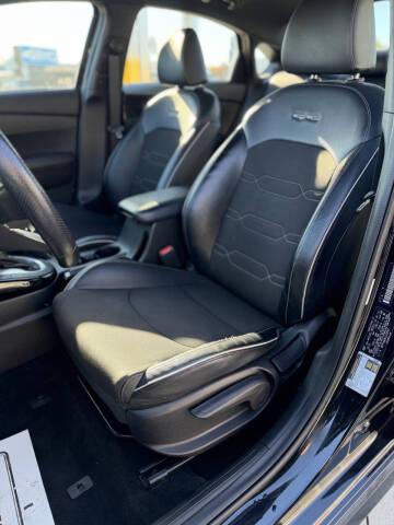 2020 Kia Forte GT Line