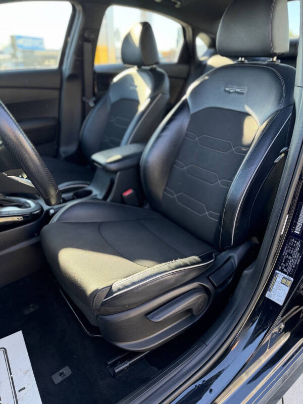 2020 Kia Forte GT Line