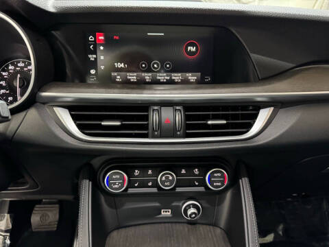 2020 Alfa Romeo Stelvio Ti