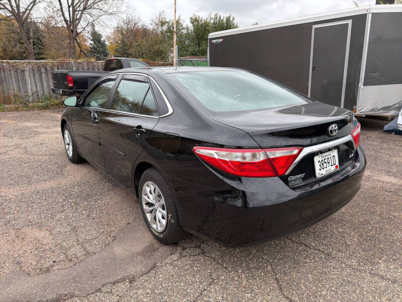 2017 Toyota Camry LE