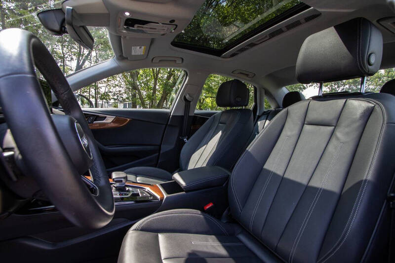 2023 Audi A4 quattro Premium 40 TFSI