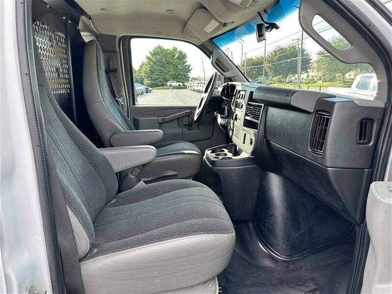 2021 GMC Savana 2500