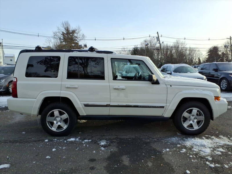 2010 Jeep Commander Sport