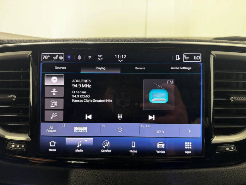 2025 Chrysler Pacifica Select
