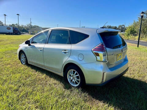 2015 Toyota Prius v Three