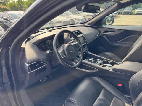 2017 Jaguar F-PACE S