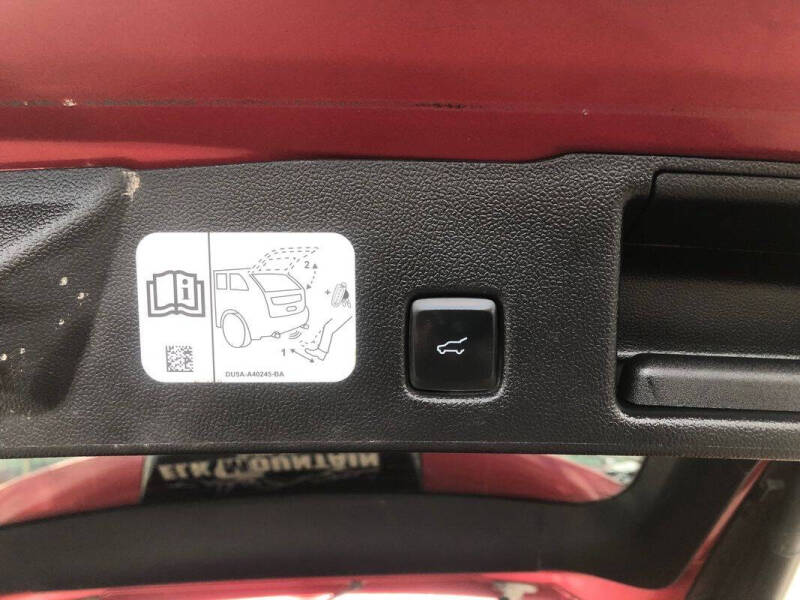 2020 Ford Escape SEL