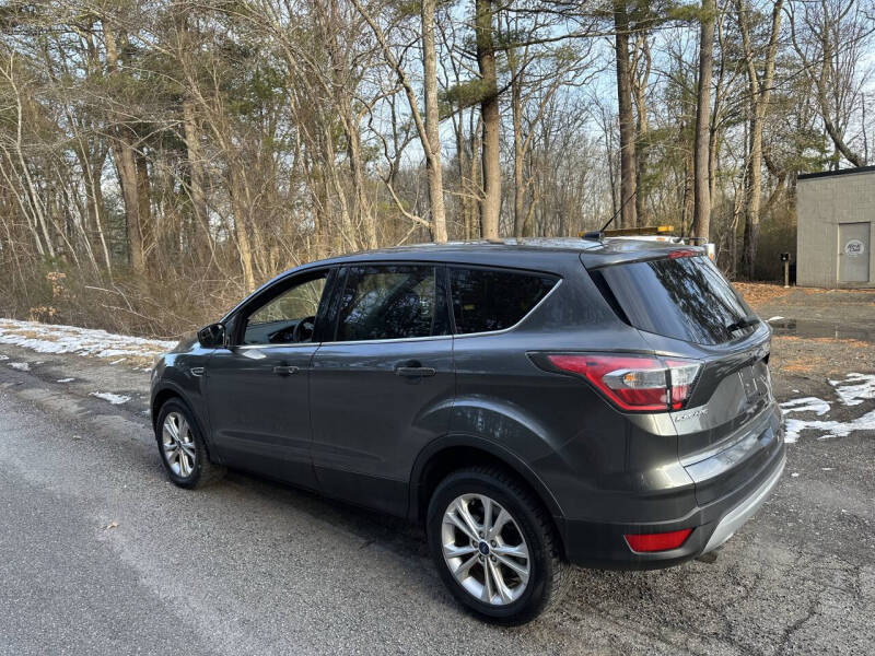 2017 Ford Escape SE - Photo 7