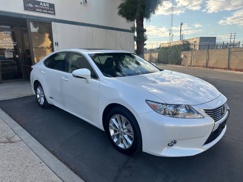 2015 Lexus ES 300h
