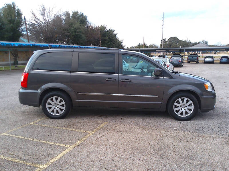 2015 Chrysler Town and Country Touring