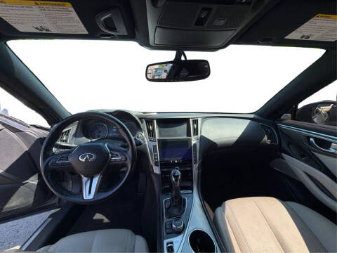 2017 Infiniti Q60