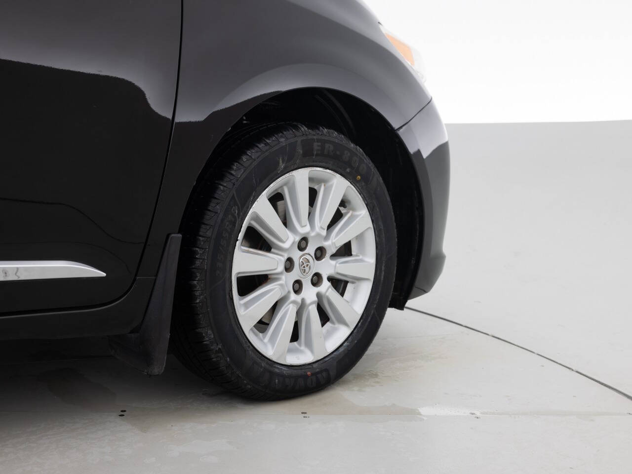 Used Car 2014 Toyota Sienna  Limited 7 Passenger 4dr Mini Van For Sale Under $15,000 In Coal City, Illinois