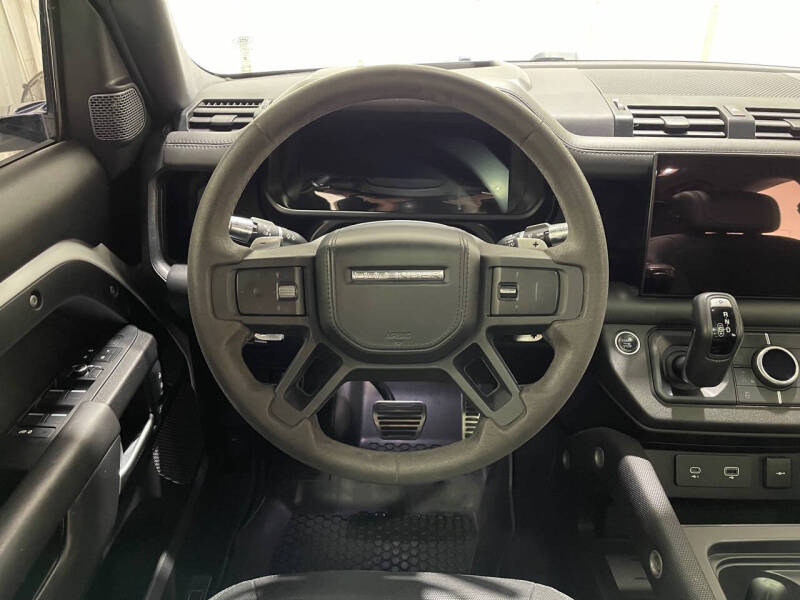 2022 Land Rover Defender 110 V8