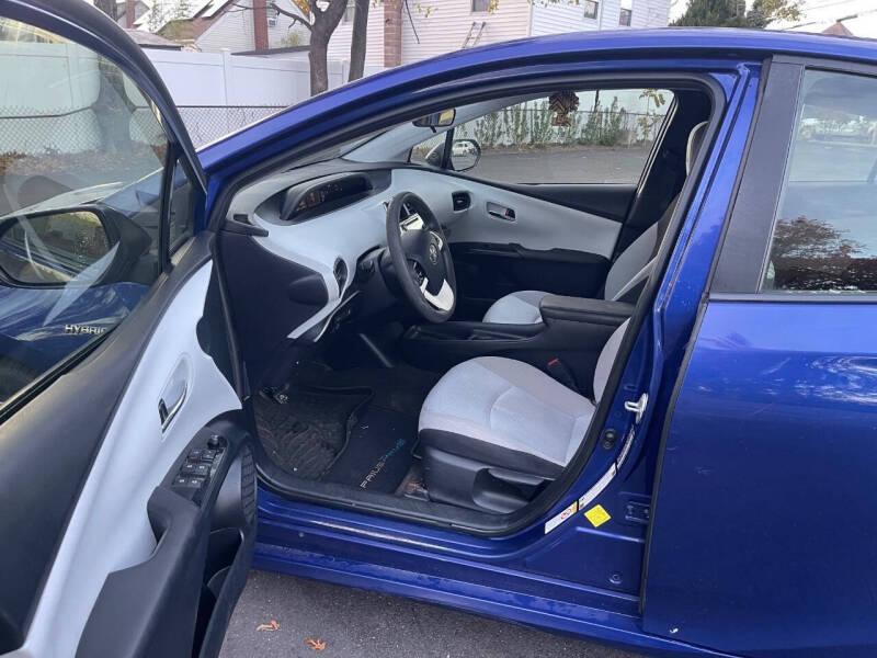 2017 Toyota Prius Two