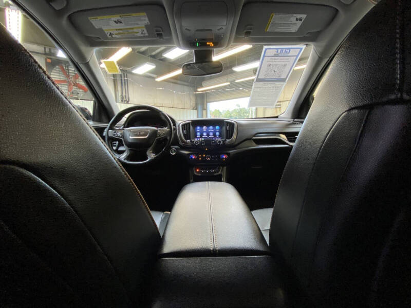 2023 GMC Terrain AT4