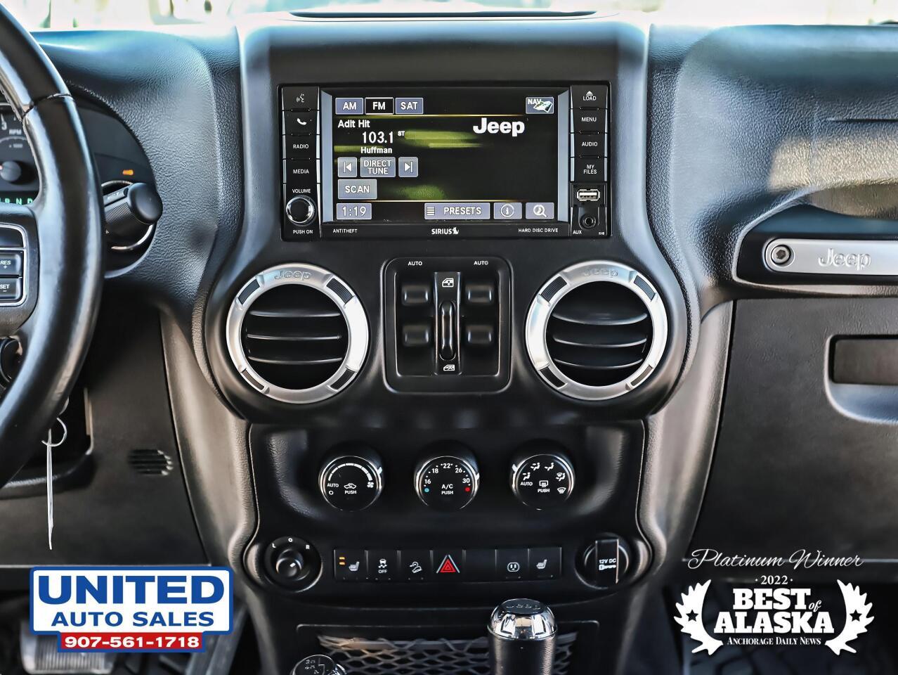 2015 Jeep Wrangler Unlimited Unlimited Sahara Sport Utility 4D 15
