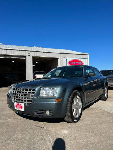 2005 Chrysler 300 for sale at UNITED AUTO INC in South Sioux City NE