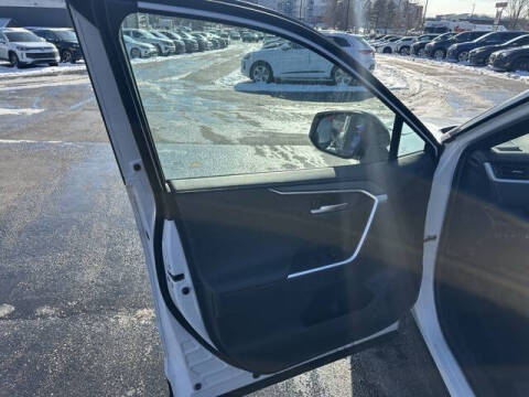 2025 Toyota RAV4 Hybrid XSE