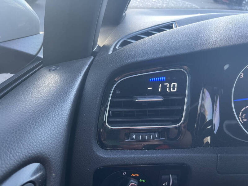 2016 Volkswagen Golf R 4Motion