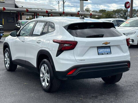 2025 Chevrolet Trax LS