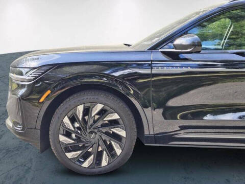 2025 Lincoln Nautilus Reserve