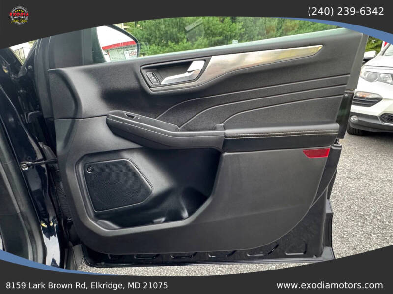 2021 Ford Escape Titanium