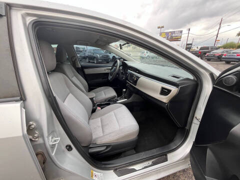 2015 Toyota Corolla LE