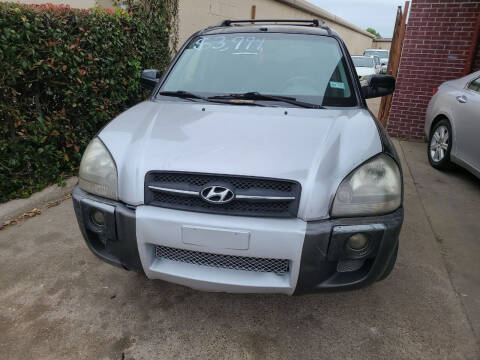 2006 Hyundai Tucson for sale at UGWONALI MOTORS in Dallas TX