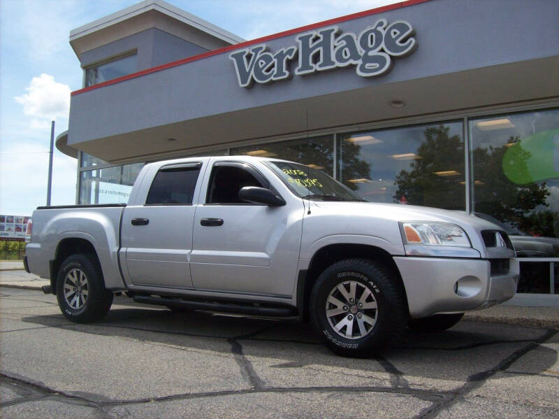 2008 Mitsubishi Raider LS