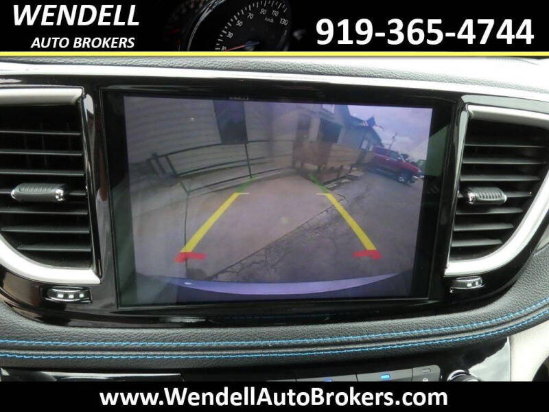 2021 Chrysler Pacifica Touring L