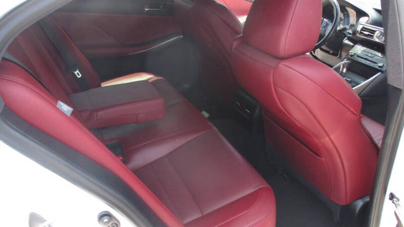 2015 Lexus IS 250 Crafted Line