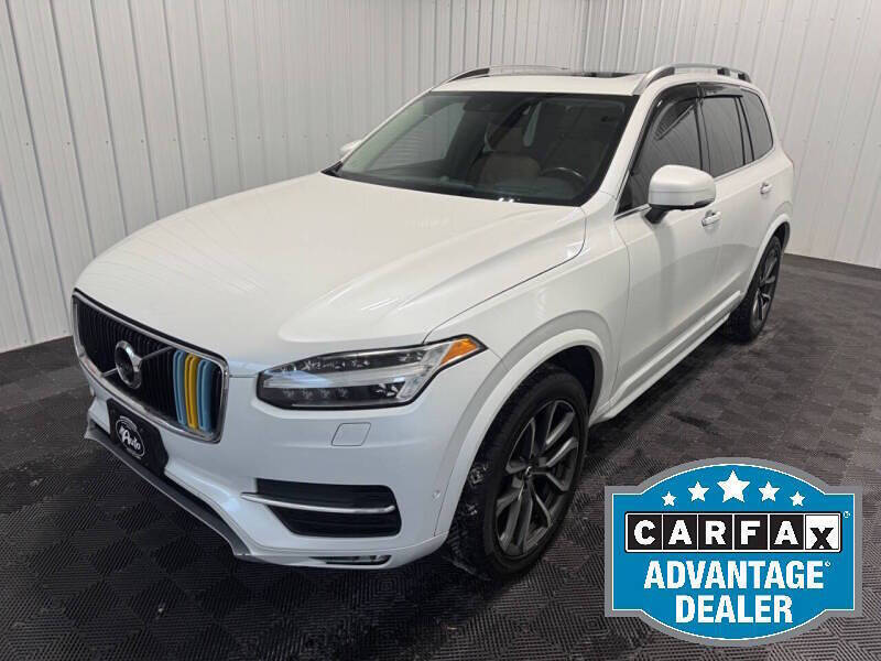 2016 Volvo XC90 T6 Momentum