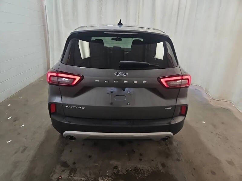 2023 Ford Escape Hybrid Active