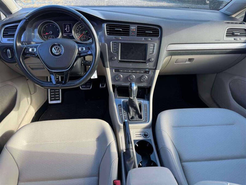 2017 Volkswagen Golf Alltrack