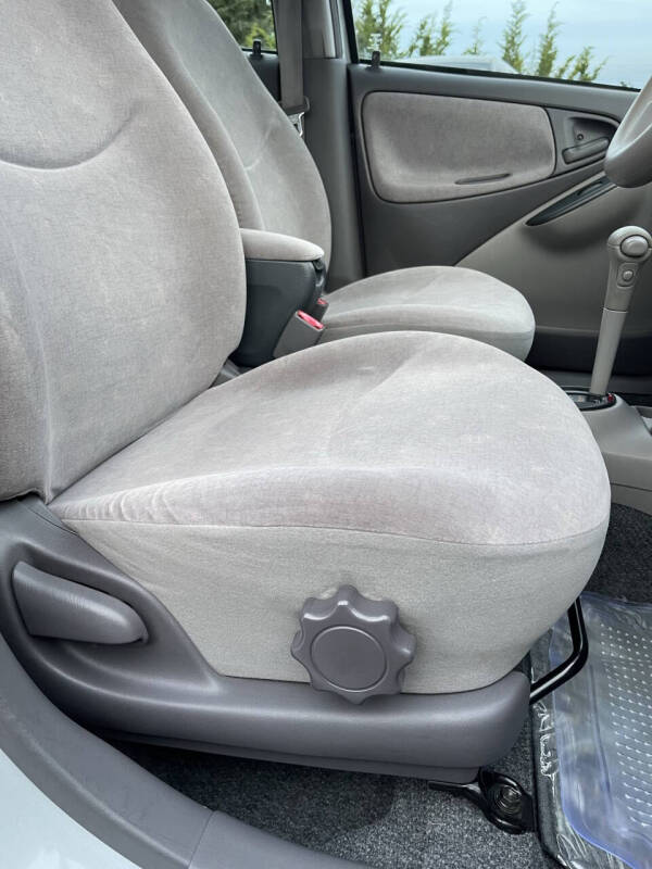 2000 Toyota Platz Echo
