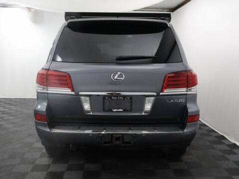 2013 Lexus LX 570