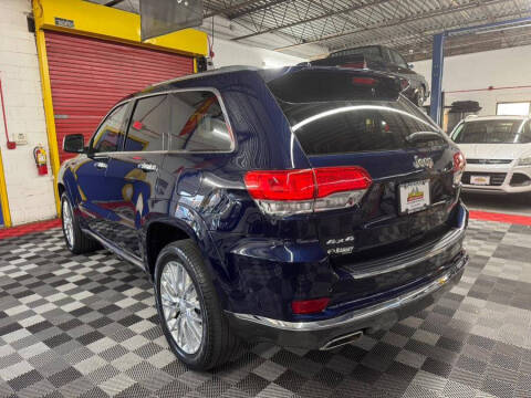 2018 Jeep Grand Cherokee Summit