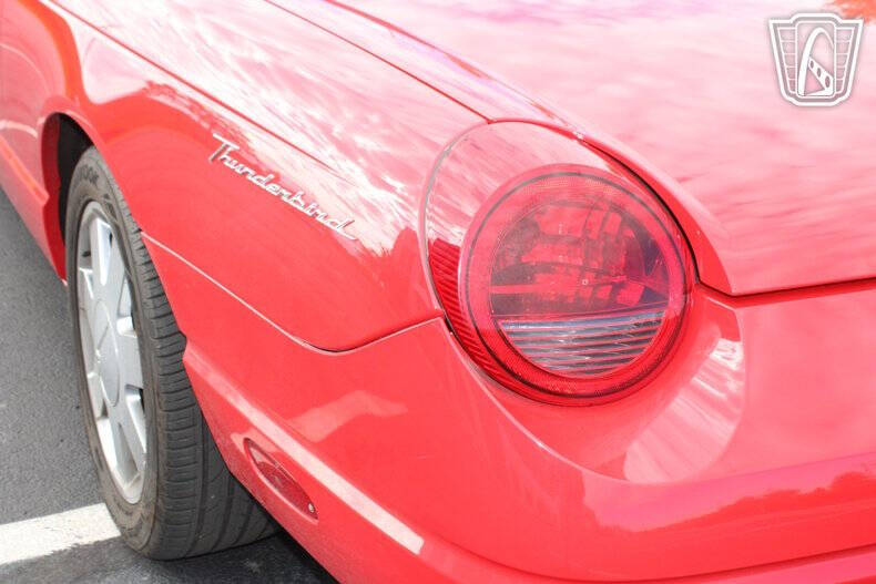 2002 Ford Thunderbird Deluxe