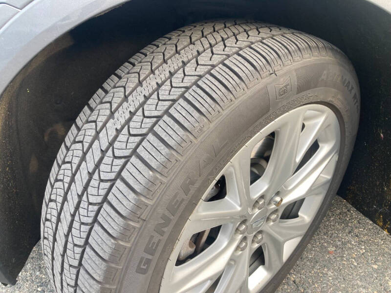 2020 Cadillac XT5 Sport