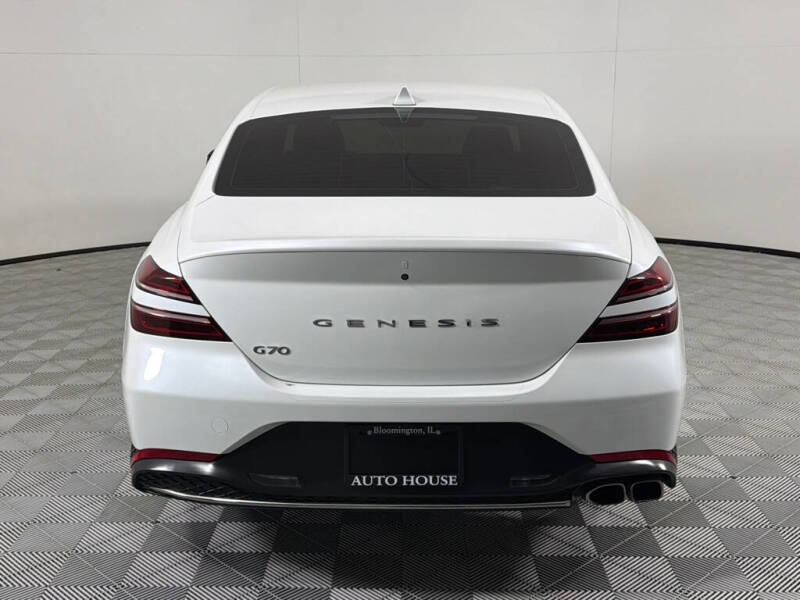 2022 Genesis G70