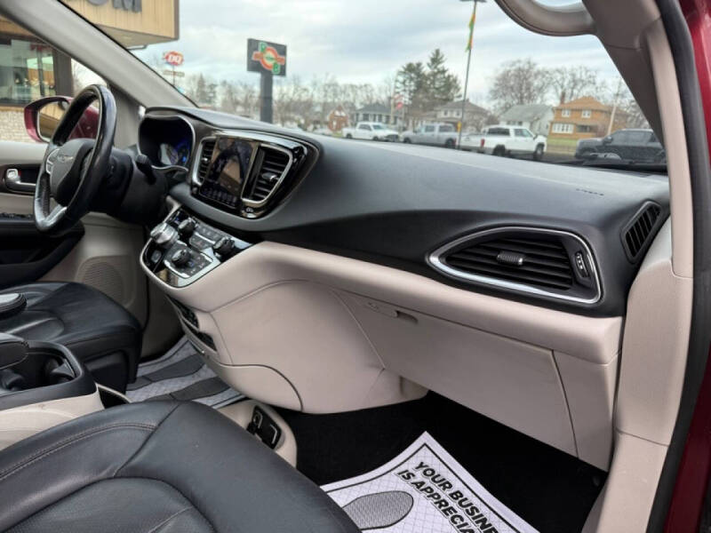 2019 Chrysler Pacifica Touring L Plus