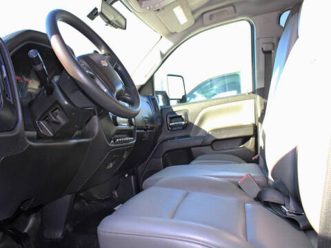 2023 Chevrolet Silverado 5500HD