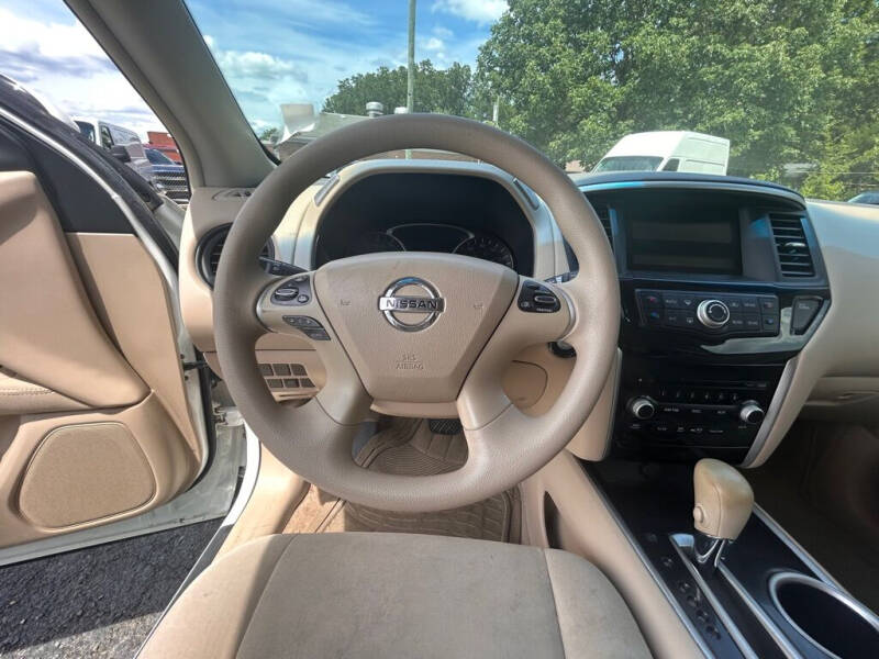 2013 Nissan Pathfinder S