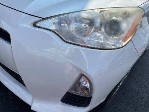 2012 Toyota Prius c Two